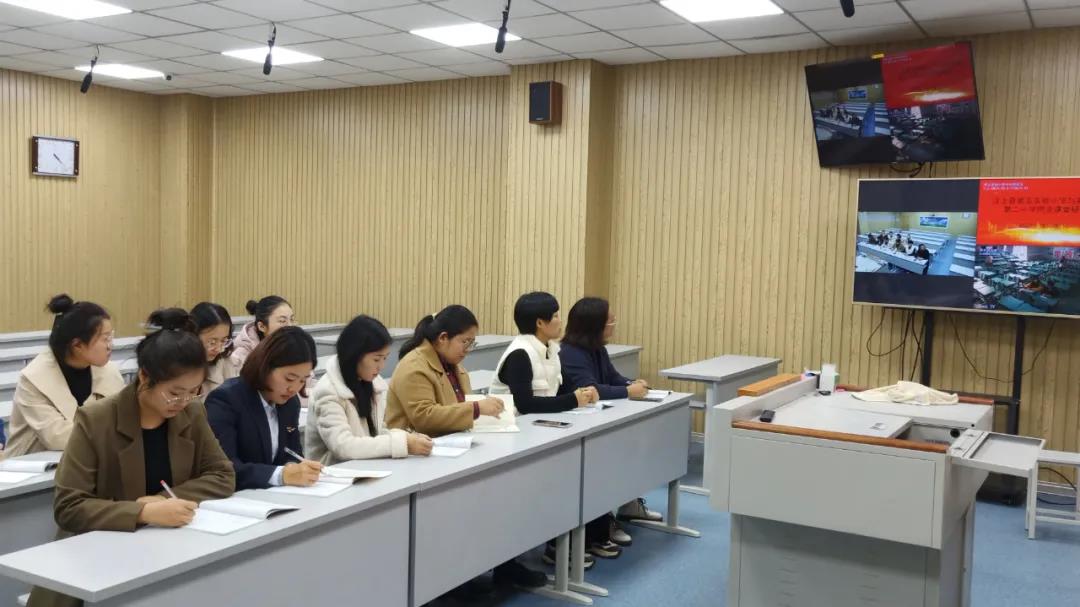 奧威亞助力魯疆千里共建，云端課堂促進文化潤疆.jpg