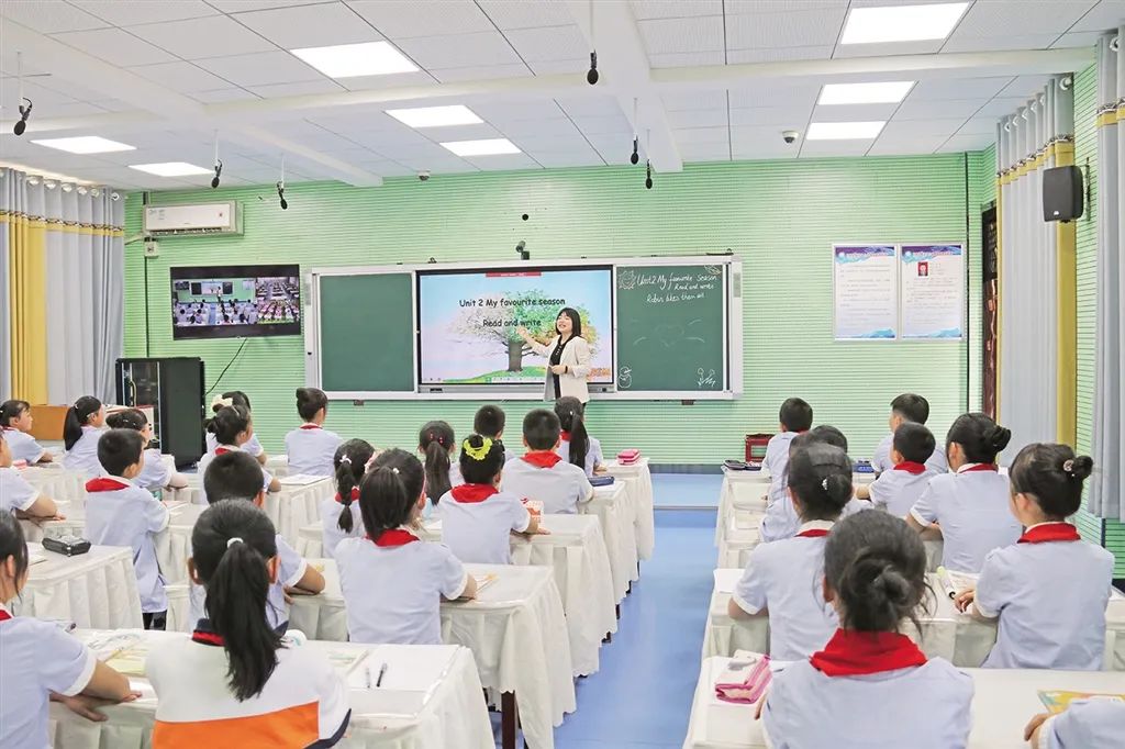 城關二小與中池小學、曾溪小學開展互動課堂.jpg
