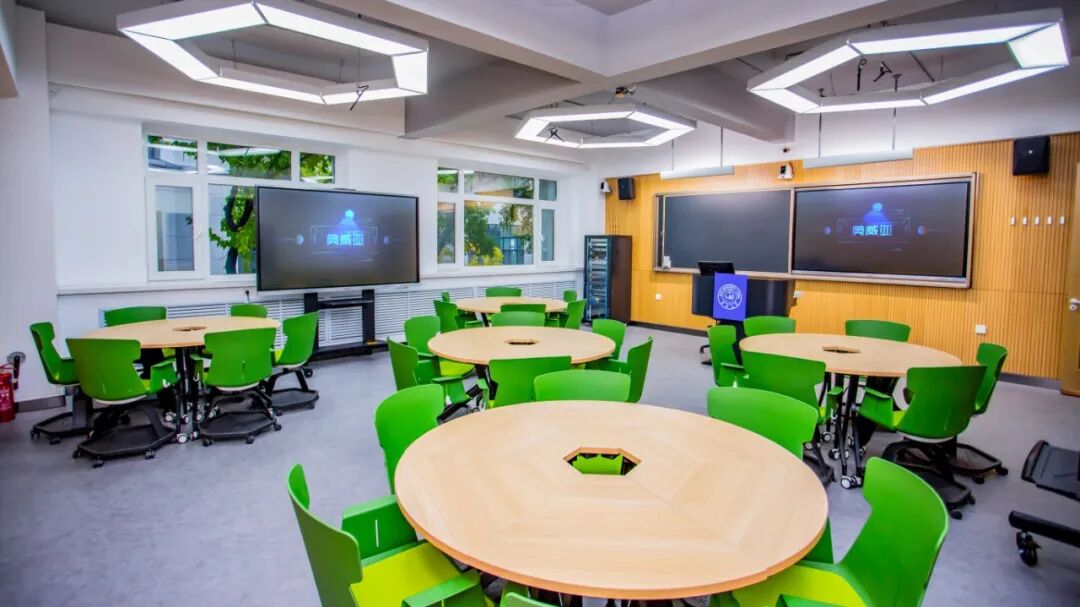 AI賦能，重塑未來！構(gòu)建全周期、多維度的教師培養(yǎng)新范式